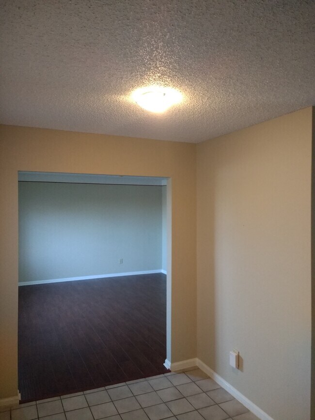 Building Photo - 2361 Shirecreek Cir