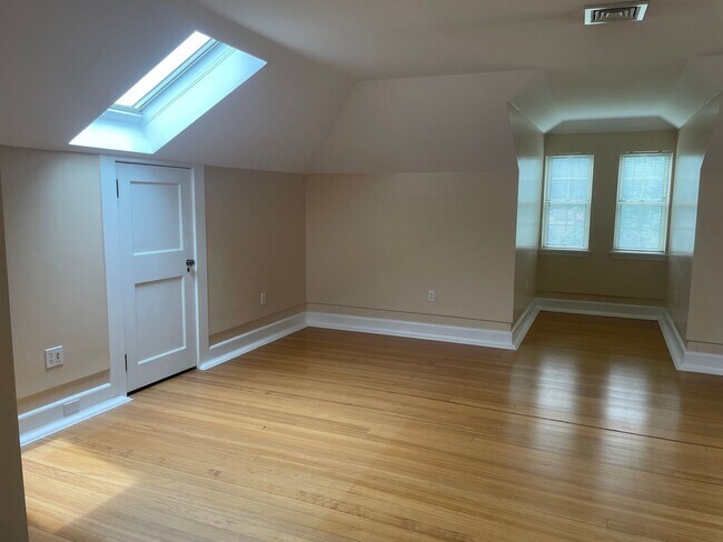 Building Photo - 4 Edmunds St