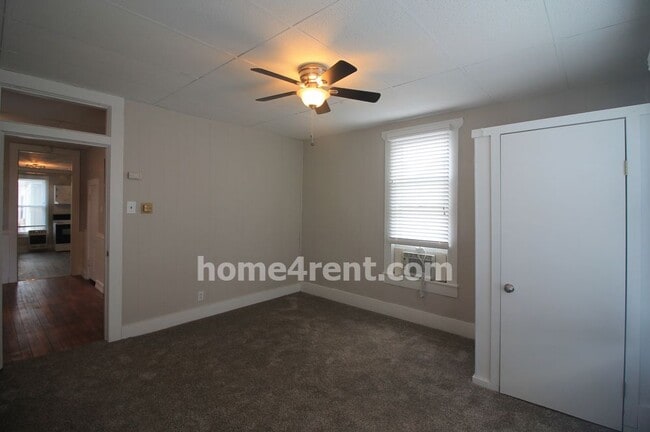 Building Photo - Updated Strawberry Hill Bungalow So much new