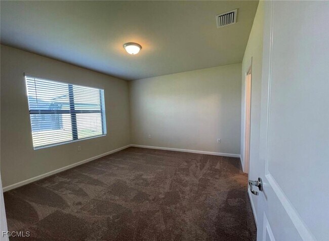 Building Photo - 10861 Firebush Cir