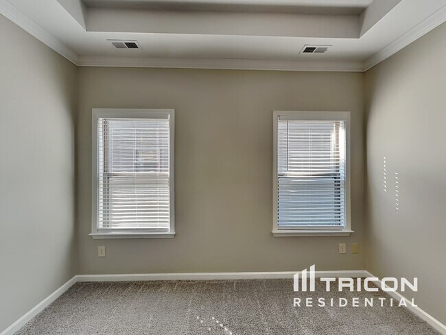 Building Photo - 1430 Raven Rd