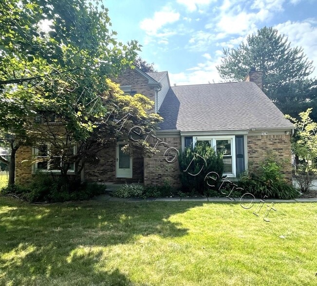 Primary Photo - 174 Glenshire Dr