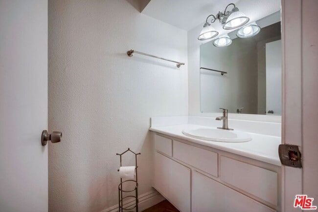 Building Photo - 13088 Tonikan Dr