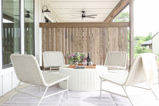 Building Photo - 1797 E Rex Rd