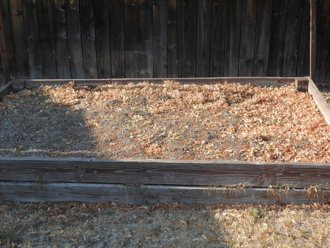 Building Photo - 2396 NE Desert Willow Ct