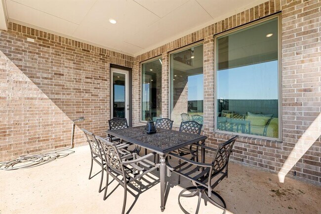 Building Photo - 4122 Basin Park Dr