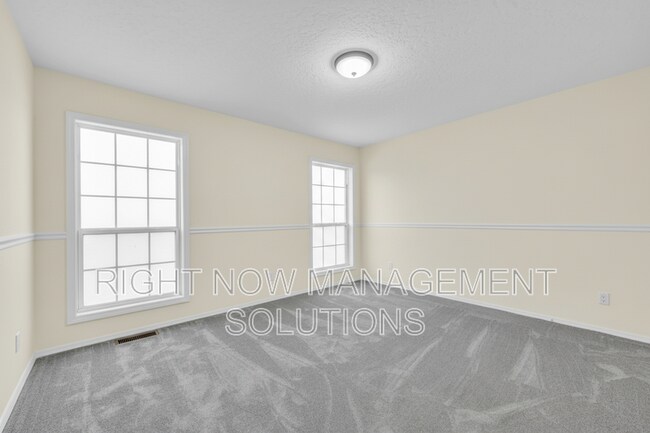 Building Photo - 8054 Ustick Rd