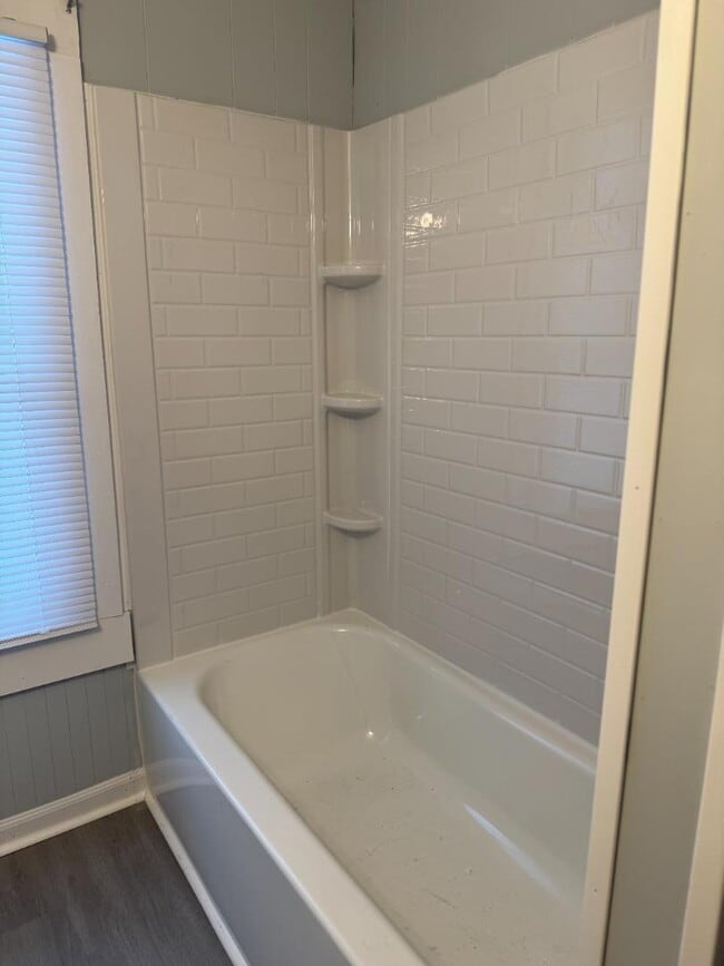 Building Photo - 6682 E Becht Rd