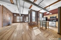 Building Photo - 325 Lafayette St