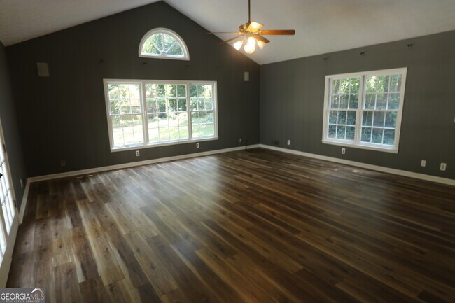 Building Photo - 2840 Spring Ridge Cir