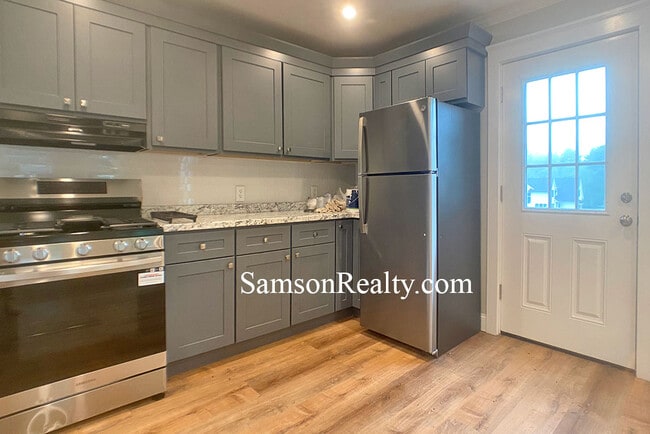 Building Photo - 55 Spring St