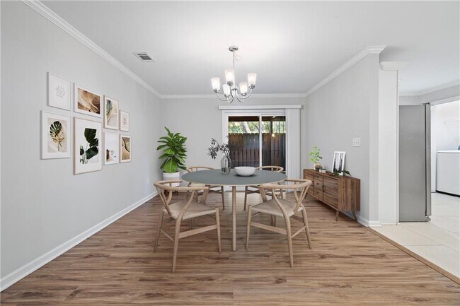 Building Photo - 305 Winding River Dr