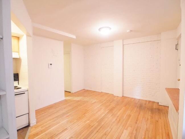Interior Photo - 74 Irving Place