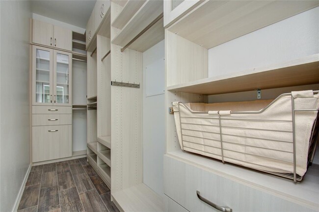 Building Photo - 17019 Canosa Dr