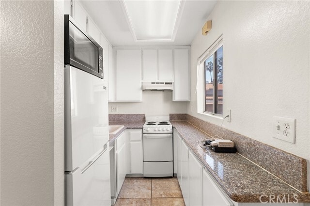 Building Photo - 3645 Country Oaks Loop