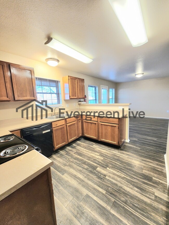 Building Photo - 112 Fireball Dr