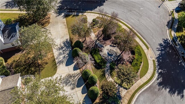 Building Photo - 1234 King Springs Ct SE