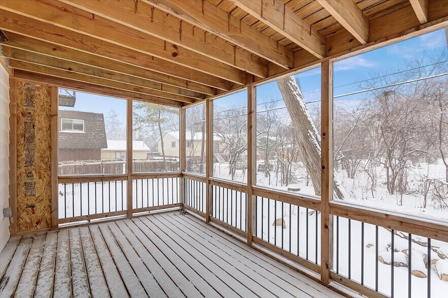 3 Season Porch - 1719 Carver St