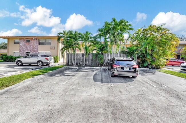 Building Photo - 8704 NW 35th St