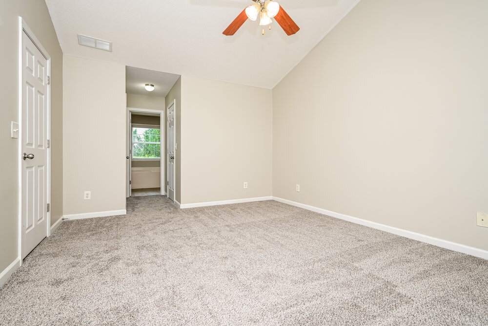 Building Photo - 3896 Pine Village Pl
