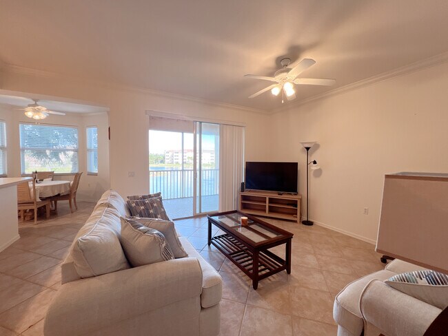 Building Photo - 8490 Kingbird Loop