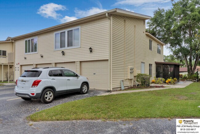Building Photo - Cozy Kissimmee Townhouse