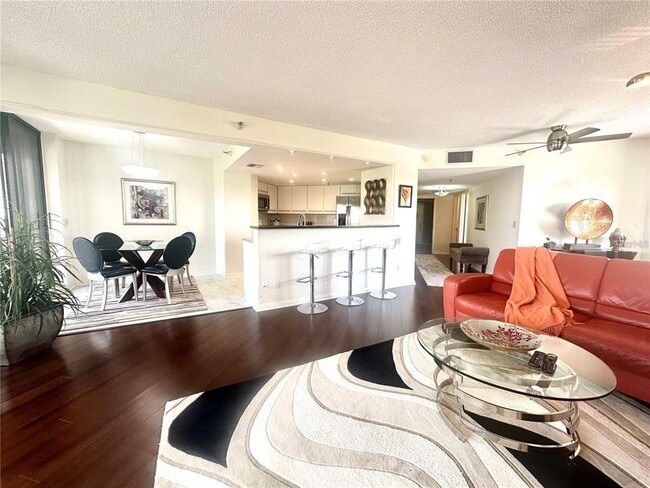 Building Photo - 5950 Pelican Bay Plaza S