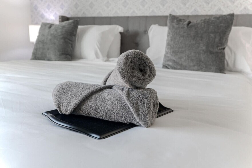 Building Photo - 8110 Alpine Bearberry Dr