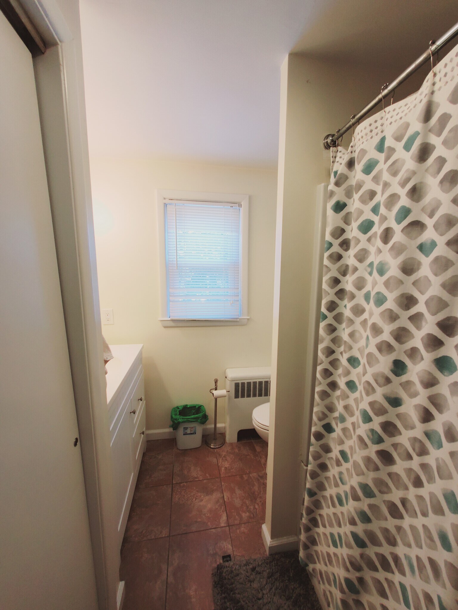 Building Photo - 47 Whitmore Ln