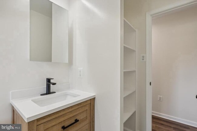 Building Photo - 15108 Calexico Ln