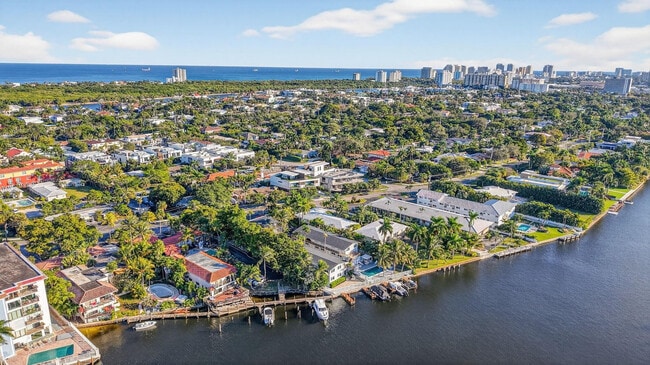 Building Photo - 1821 Middle River Dr