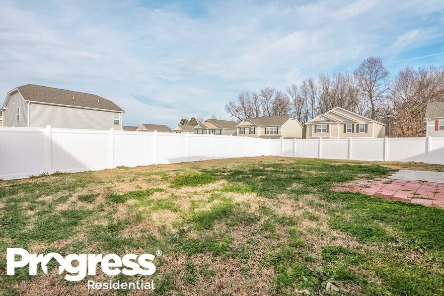 Building Photo - 5004 Bee Balm Ct