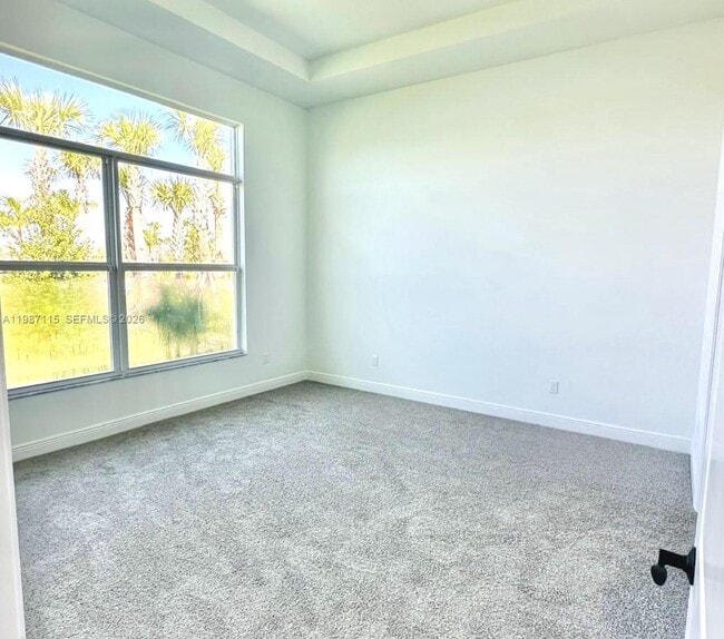 Building Photo - 5243 Rivo Alto Cir