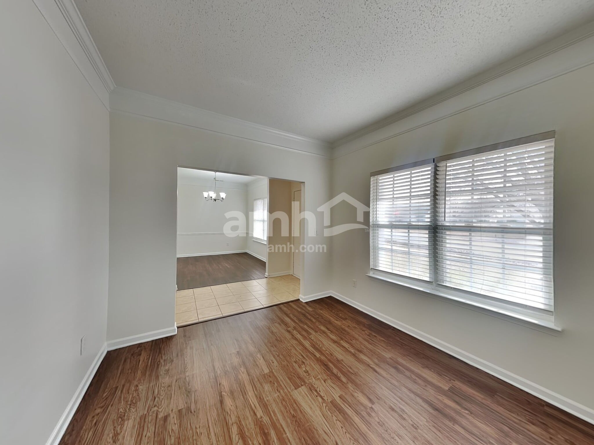 Building Photo - 1031 Sparrow Valley Way