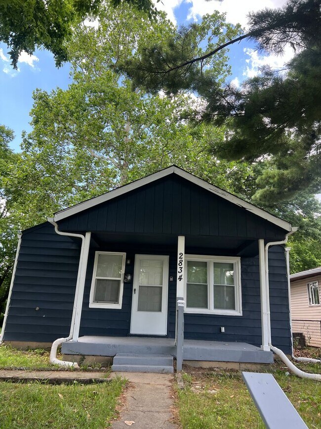 Primary Photo - A beautiful newly renovated 3 Bed, 1 full ...