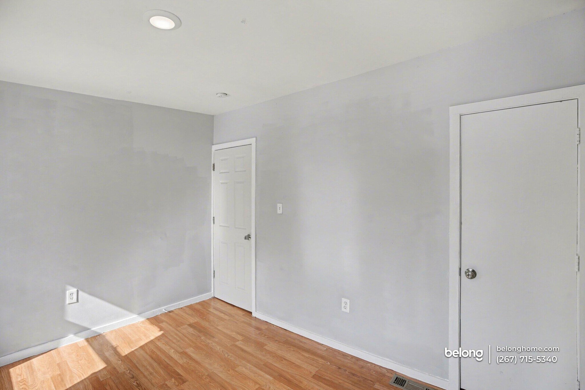 Building Photo - 126 W Elm St