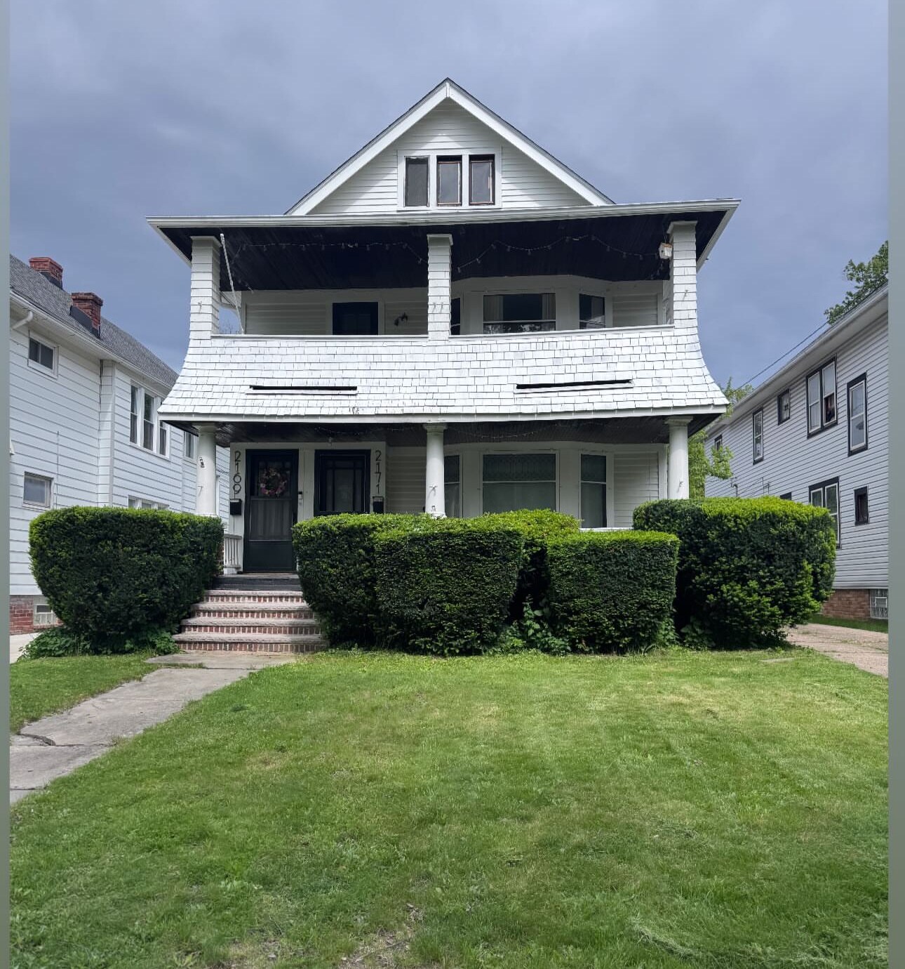 Building Photo - 2171 Carabel Ave