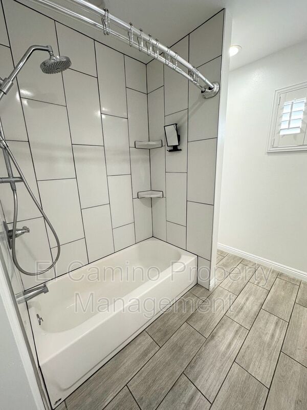 Building Photo - 8147 San Carlos Ave