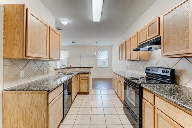 Building Photo - 6118 Yorkglen Manor Ln