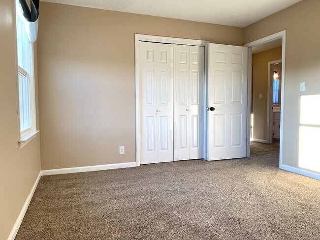 Building Photo - 1233 Cobblestone Ln