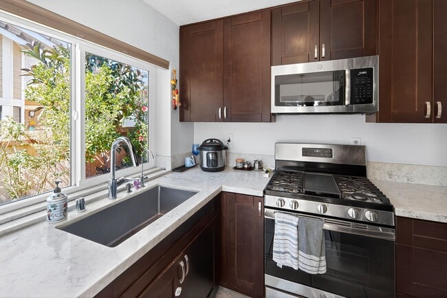 Building Photo - 9536 Bayamon Rd