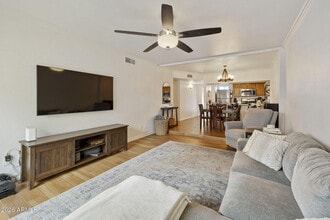 Building Photo - 3039 N 38th St