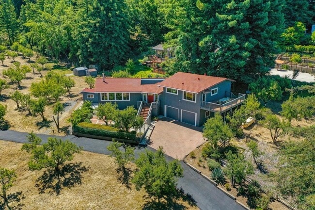 Building Photo - 24190 Summit Woods Dr
