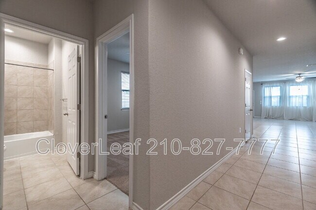 Building Photo - 10326 Rosalina Lp