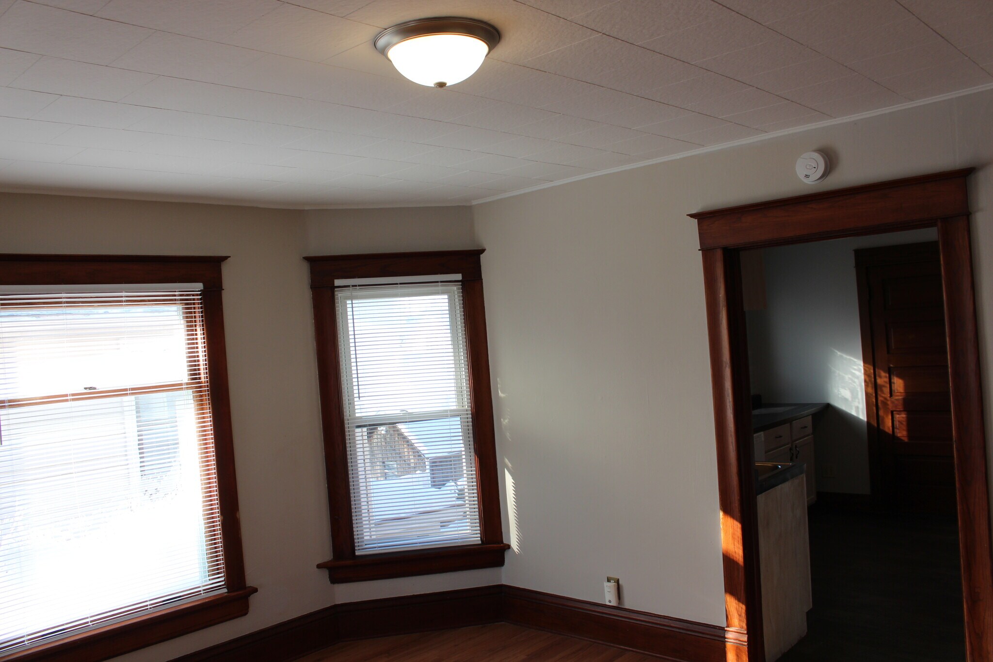 Dining Room 3 - 1516 Thurston Ave