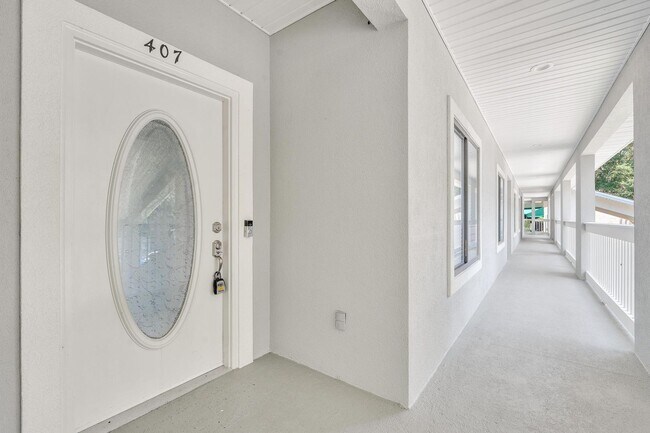 Building Photo - Gorgeous Condo in Niceville!!  Bluewater Bay Living at its BEST!!