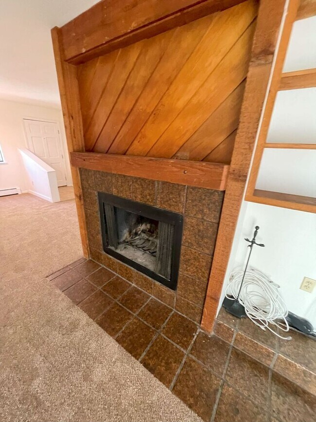 Building Photo - 2Bed in Quiet North Boulder Complex