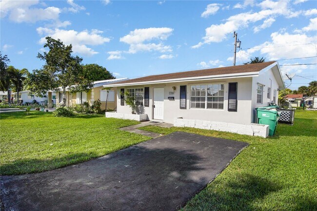 Building Photo - 2709 NW 54th St