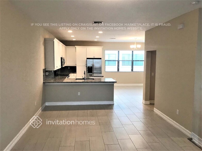 Building Photo - 11671 SW 13th Ct