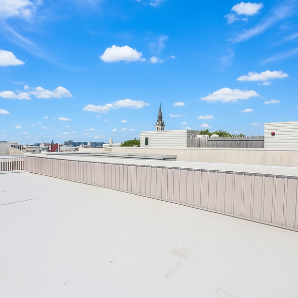 Building Photo - 1312 N 6th St